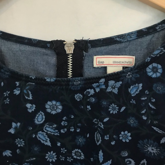 Floral patterned dress - Picture 2 of 2